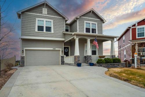 Clear Estate Spacious Retreat with BBQ & Views