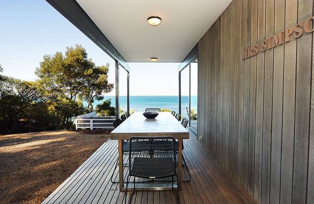 Cliff top, iconic modernist 60 s home with absolute beachfront