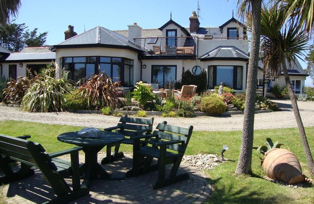 Clifford House B & B