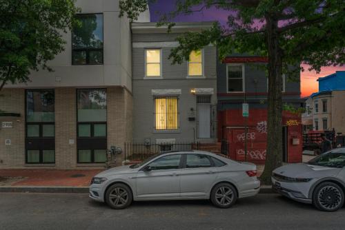 Close To Howard University , Unit #2
