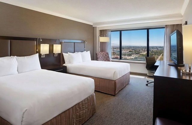 Close to Major Highways | Affordable Room Ideal For Family Stay | Fitness Center