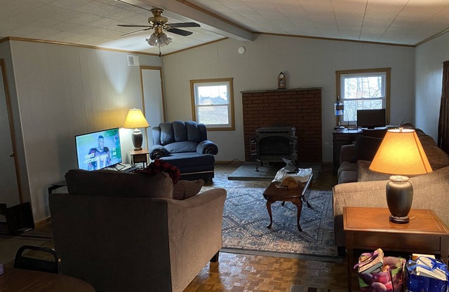 Close to Penn State - ideal for football weekends!