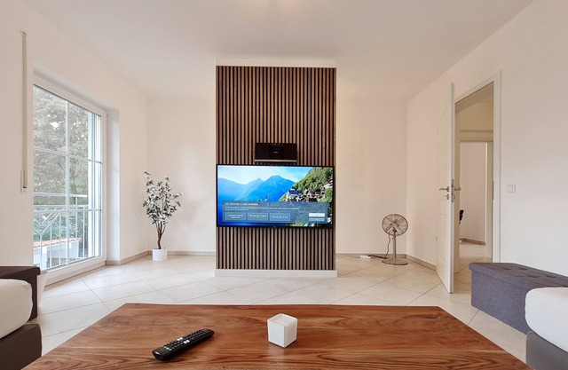 Close to the fair! Cozy designer apartment (2 floors) with priv. parking space