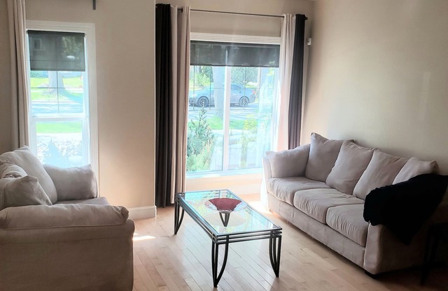 Close to Whyte Ave & UofA
