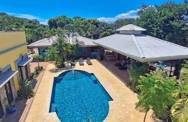 Club Heasa - Men Only