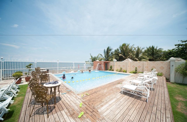 CML Beach Resort & Water Park