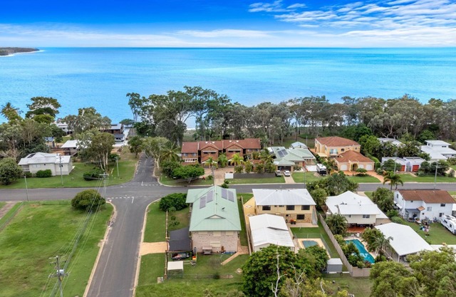 Coastal Bliss 3 Bedroom - CoastHM