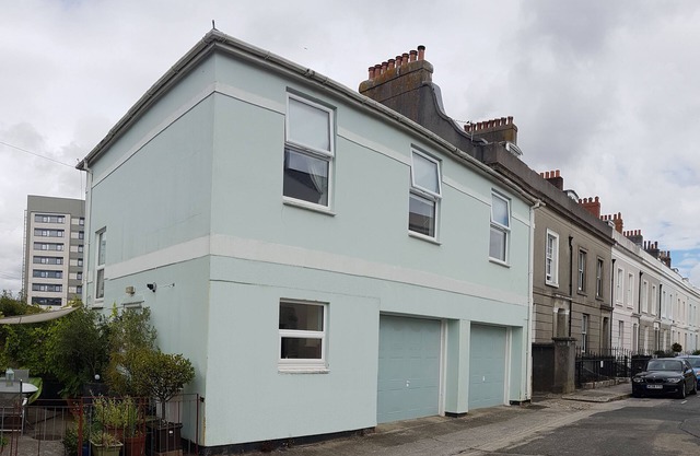 Coastal City Coach House on Plymouth's historic hoe