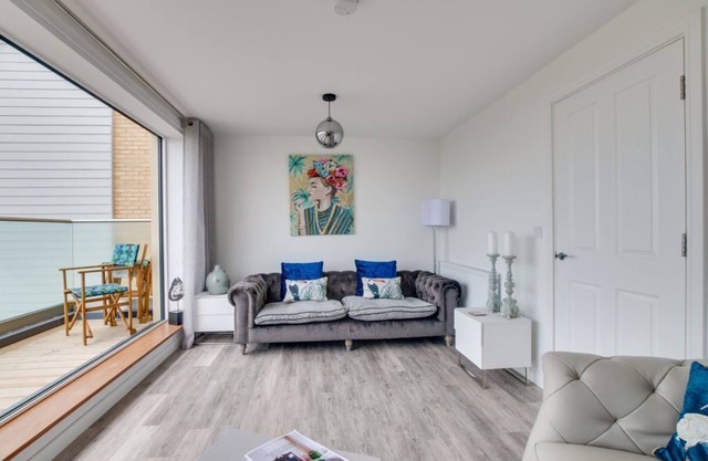 COASTAL RETREAT is a fantastic sea view location