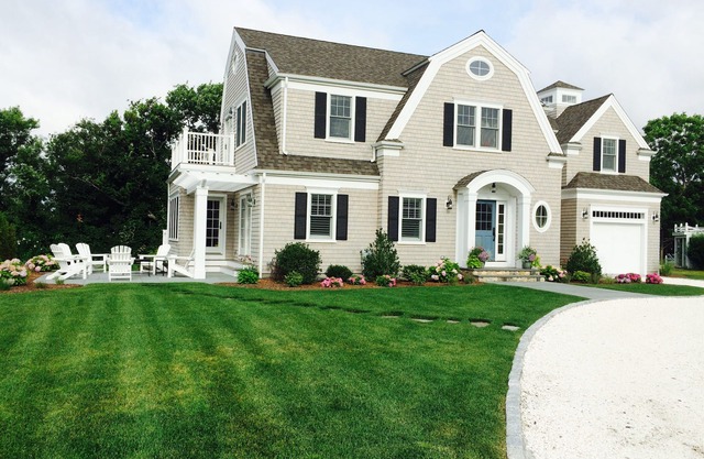 Coastal Spectacular With Cape Cod Bayviews & Close To Sesuit Harbor/Beach