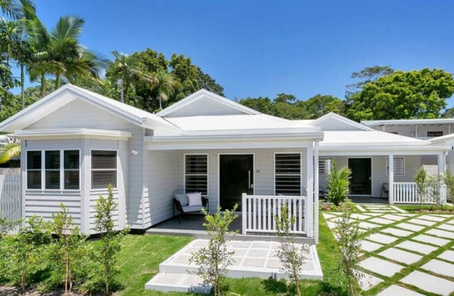 Coastal Villa - Boutique Pet Friendly House