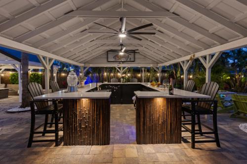 Coconut Grove Resort Oasis
