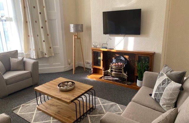 Cohost Partners Chepstow House Cozy 5 Bedroom Stay
