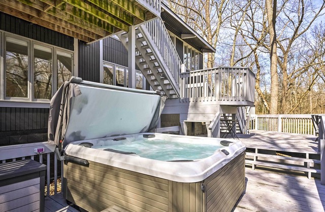 Columbus Home with Private Hot Tub & River View!
