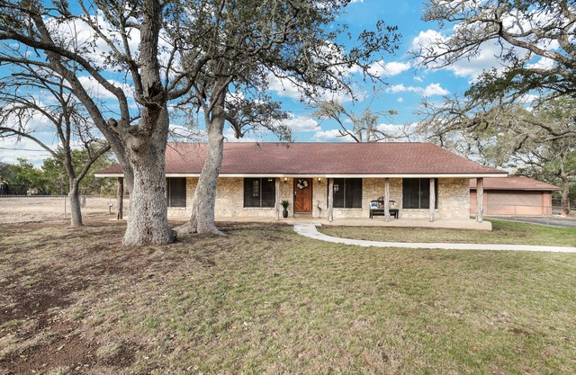 Comal Cabin - A Birdy Vacation Rental