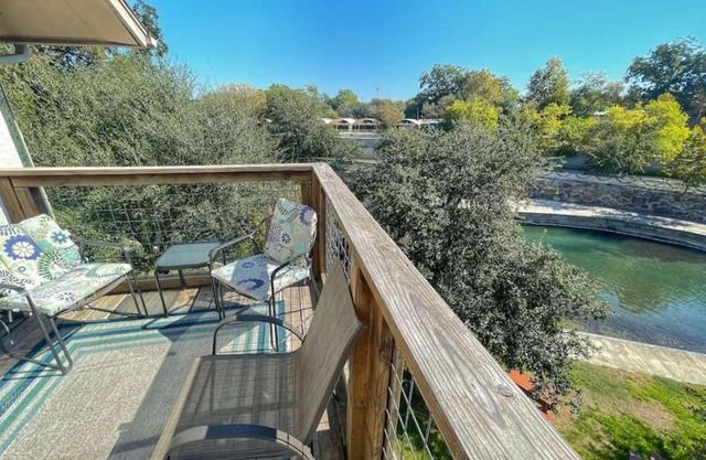 Comal River Condo 375
