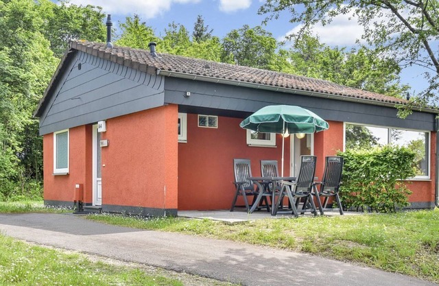 Comfort 4-person bungalow in the holiday park Landal Warsberg