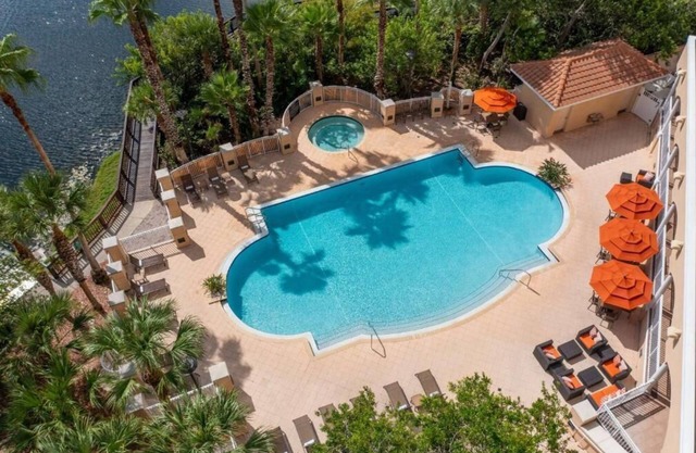 Comfort & Elegance near Beach & Downtown | Pool, Lake View, 4 Units