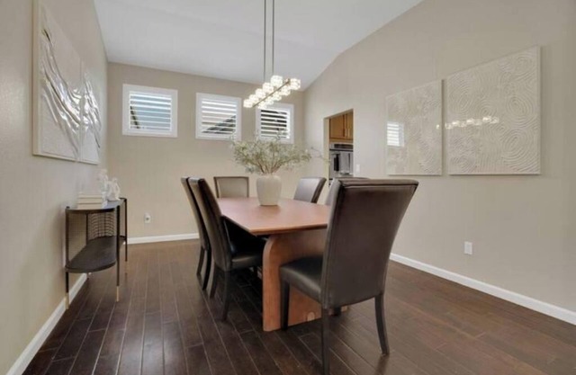 Comfort & Elegence: Manteca Edition