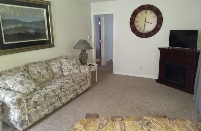 Comfort, friendly, low crime, close to parks, hospitals, shopping