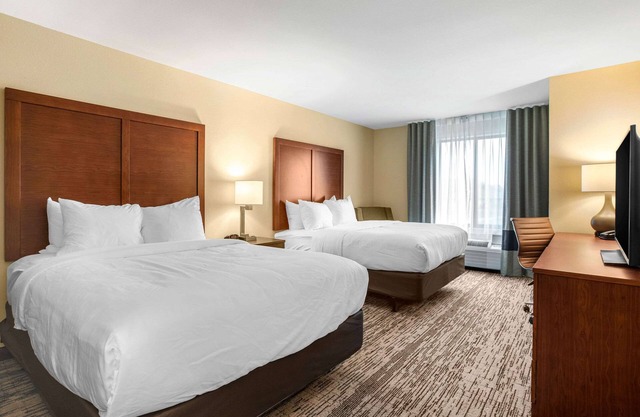 Comfort Inn and Suites Ames near ISU Campus