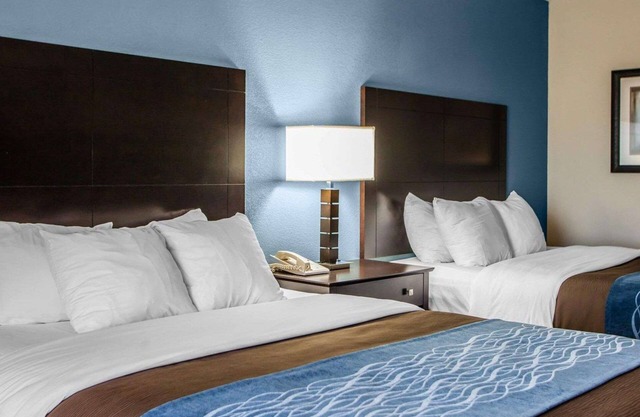 Comfort Inn Lees Summit @ Hwy 50 & Hwy 291
