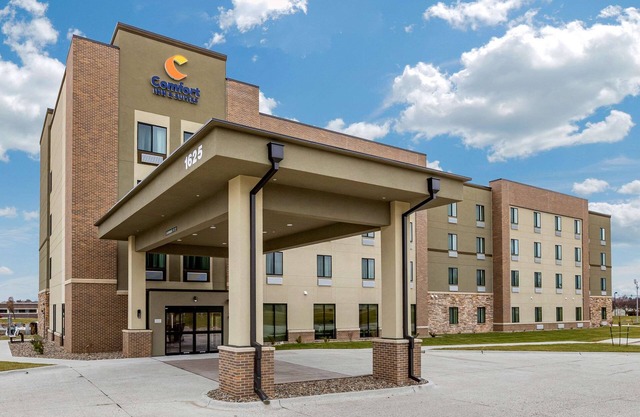 Comfort Inn & Suites West Des Moines
