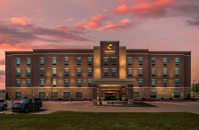 Comfort Inn & Suites Adrian