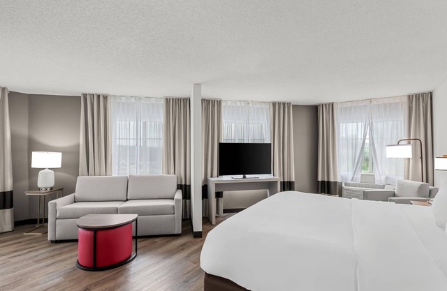 Comfort Inn & Suites Bellevue - Omaha Offutt AFB