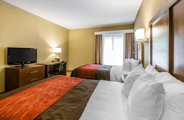 Comfort Inn & Suites Dalton West