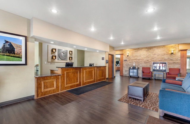Comfort Inn & Suites Mitchell I-90