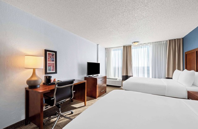 Comfort Inn & Suites Omaha Central