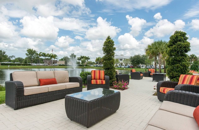 Comfort Suites Sarasota - Siesta Key