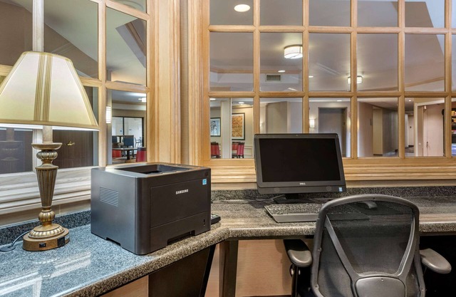 Comfort Suites