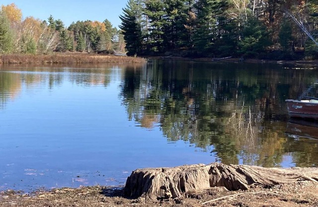 Comfortable 3 Bedroom Cabin On the Shores of Lake Chippewa Flowage in Hayward WI
