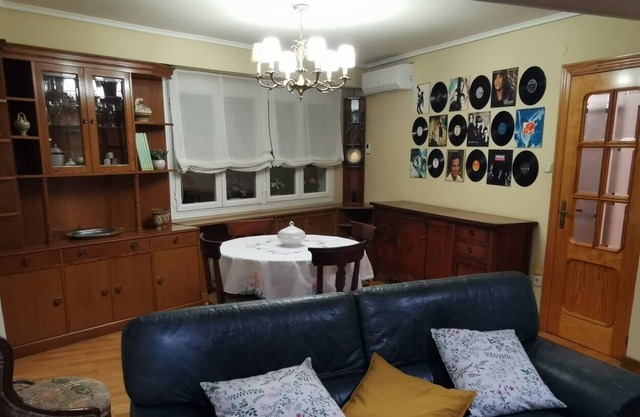 Comfortable and central apartment in Huesca