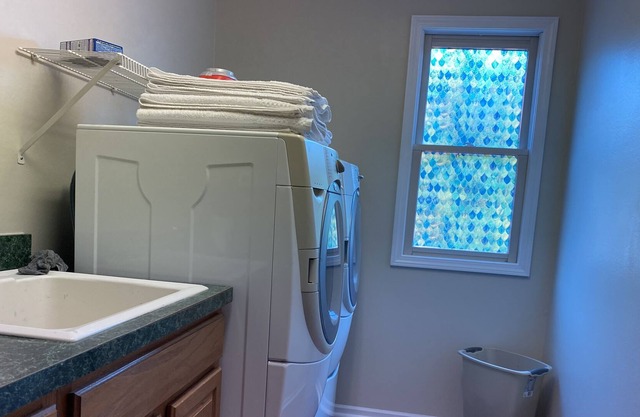 Comfortable and Roomy 5BR House with Enough Space for All!