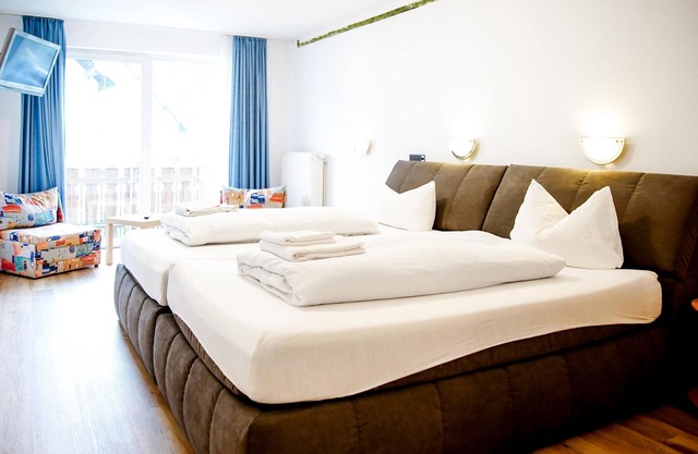 Comfortable and versatile room -perfect for relaxation, work and exchange