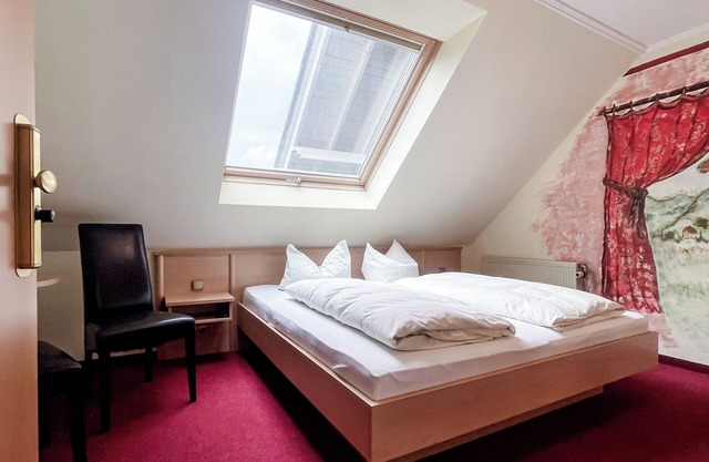 Comfortable and versatile room -perfect for relaxation, work and exchange