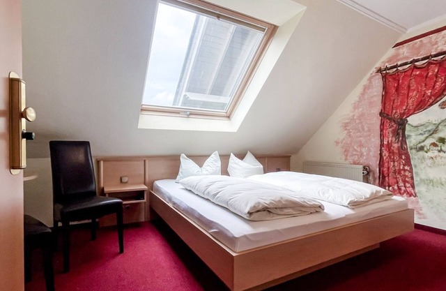 Comfortable and versatile room -perfect for relaxation, work and exchange