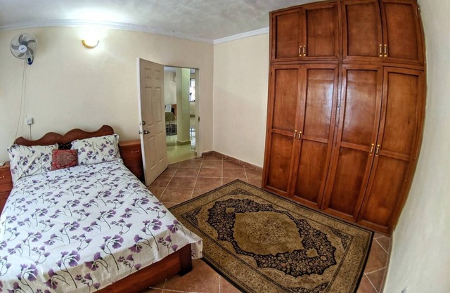 Comfortable apartment home near the beach