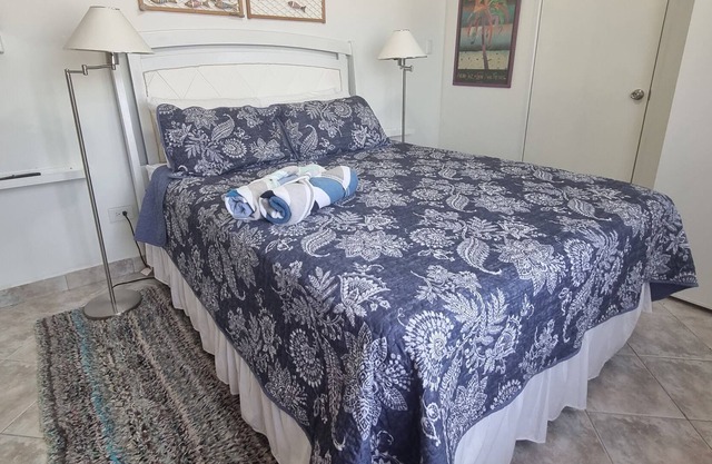 Comfortable apt. ideal for short/long stays