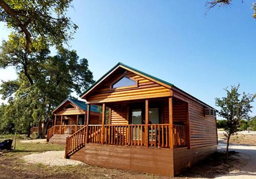 Comfortable Cabin Rental with Pool Access near San Antonio, Texas