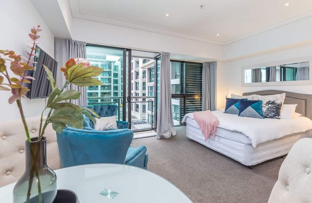 Comfortable & Cozy - Newly Furnished 'Quays'