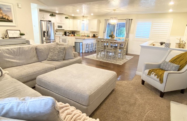 Comfortable/Cozy Home