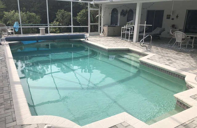 Comfortable detached house for 4 pers. with large terrace and heated pool