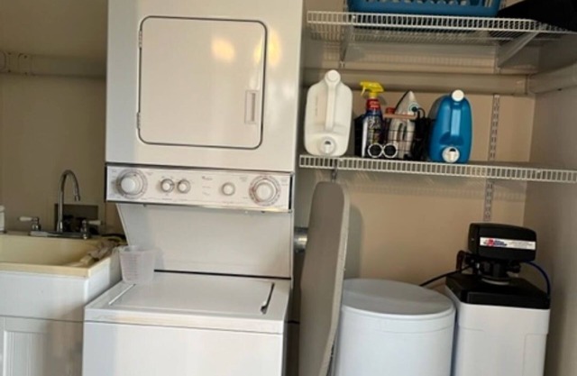 Comfortable furnished 2-bedroom apartment