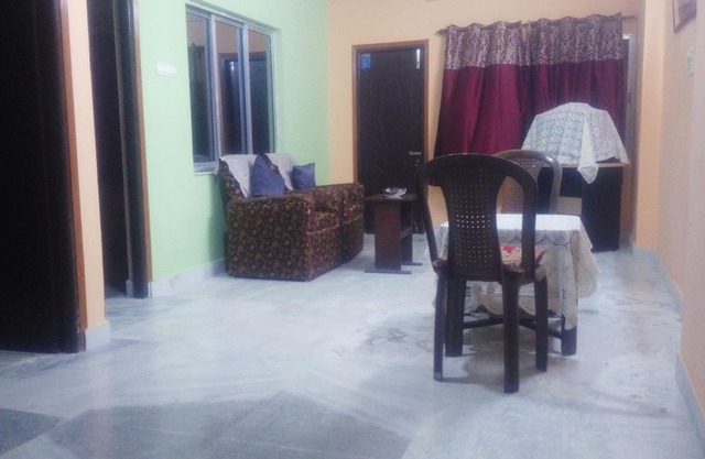 Comfortable home stay in a quiet neighborhood