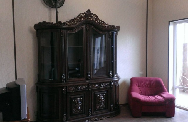comfortable location 2 minutes walk to Metro station
