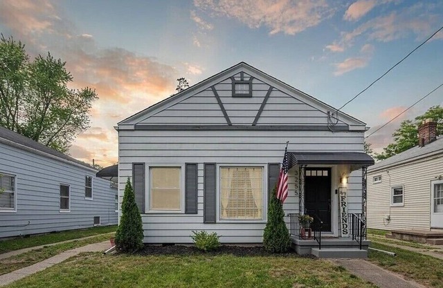 Comfortable, Private Sherbrook Getaway